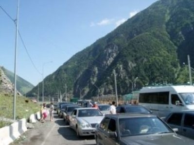 Upper Lars checkpoint closed, Armenia agricultural products to be exported via ferries